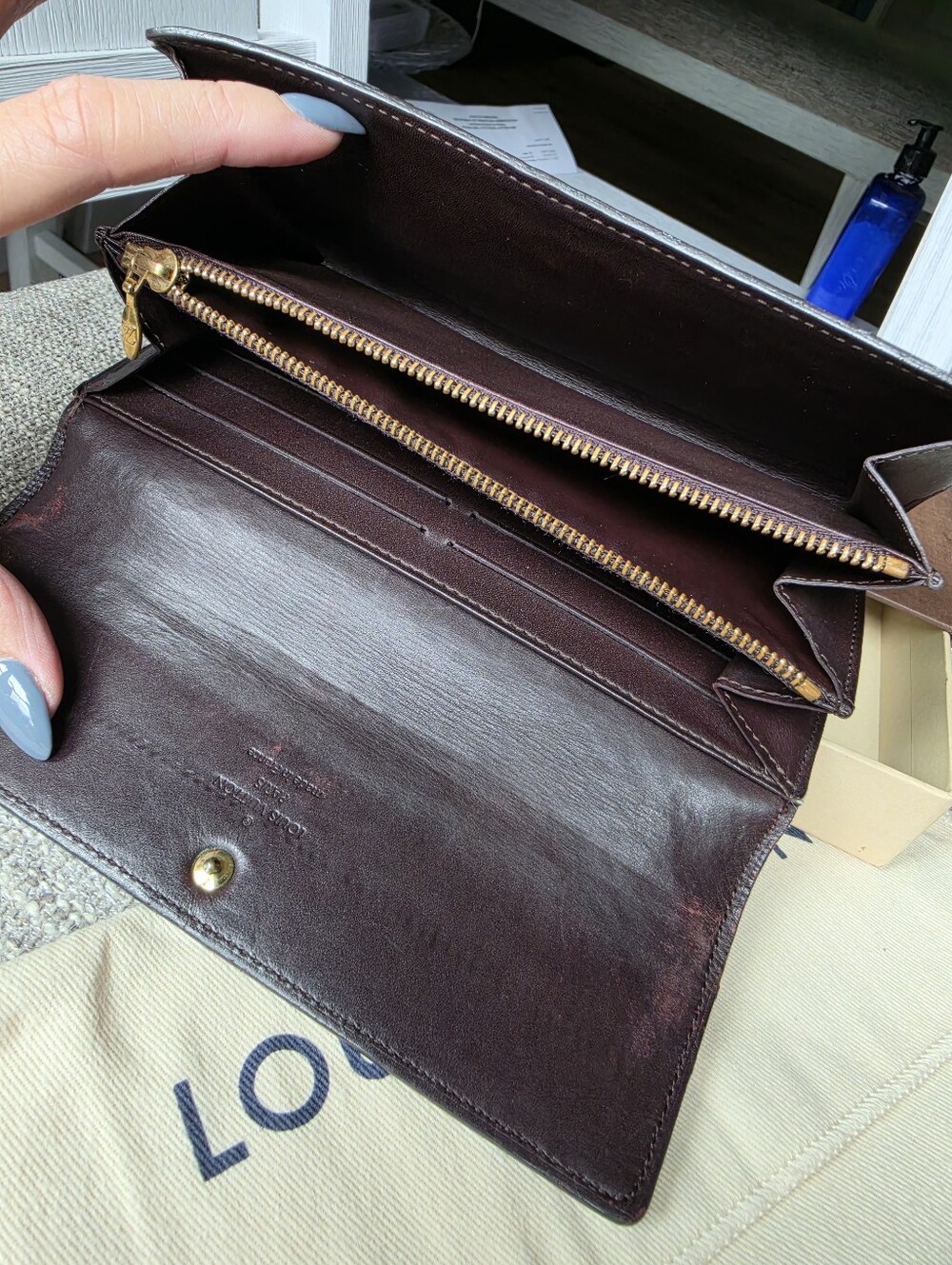 Authentic Louis Vuitton Sarah Patent Monogram Wallet in Deep Burgundy - Picture 12 of 14
